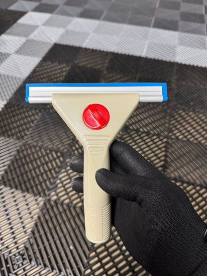 The squeegee